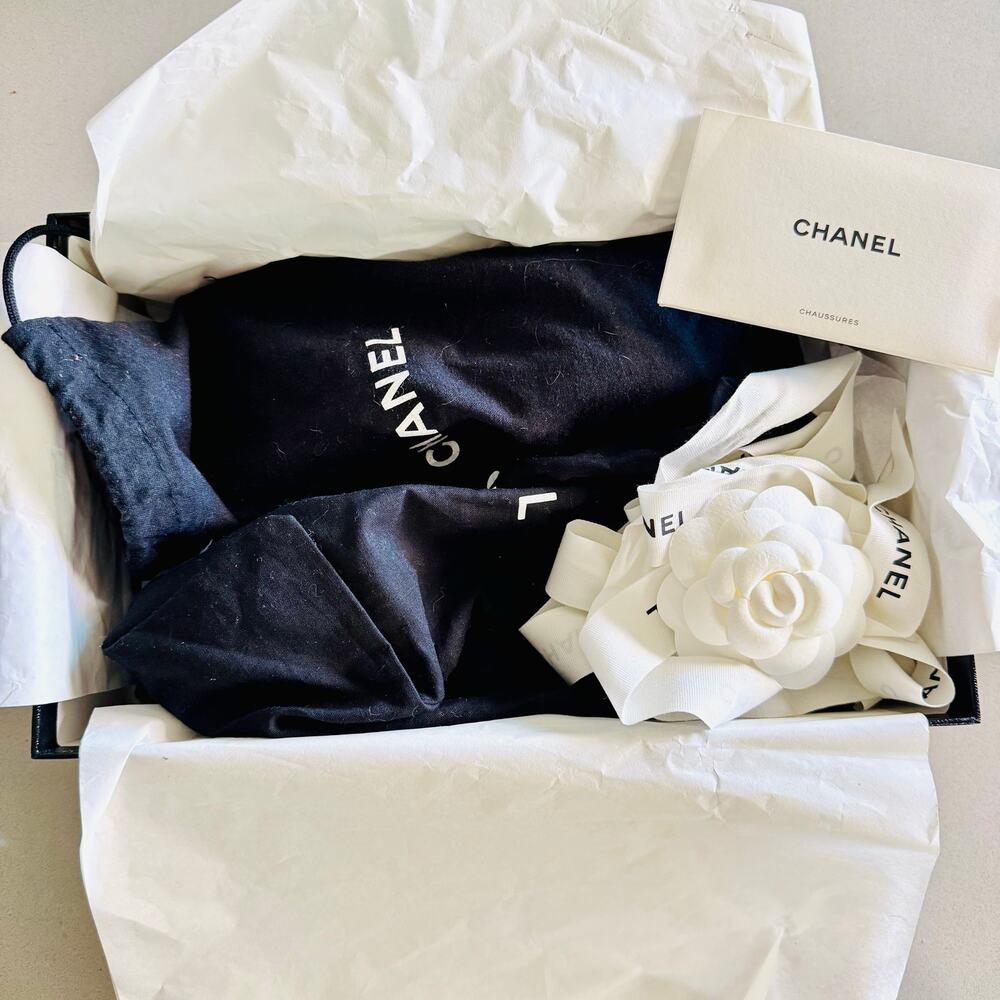 CHANEL Black White Stripe Canvas CC Logo Tan Beige Cork Wedge Sandal Slides 36 - Picture 2 of 16